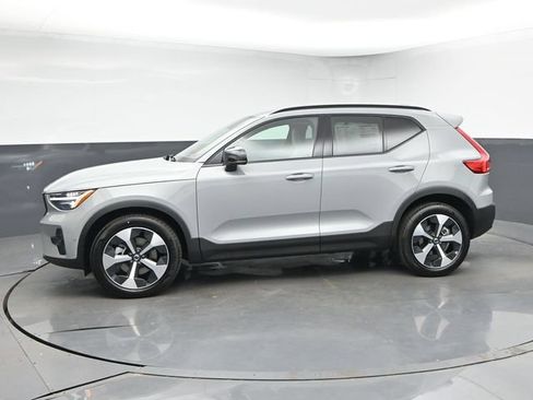 New 2026 Volvo XC40 B5 Plus w/ Protection Package Premier AWD/4WD image 6