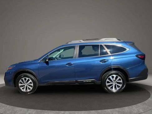 Used 2022 Subaru Outback Premium AWD/4WD image 8