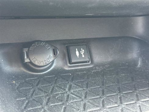 Used 2019 Toyota RAV4 XLE w/ Convenience Package AWD/4WD image 26