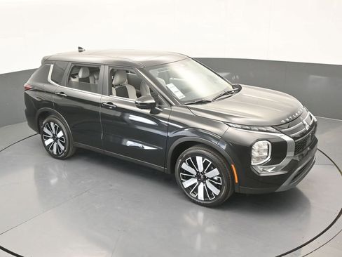 New 2026 Mitsubishi Outlander SE image 58