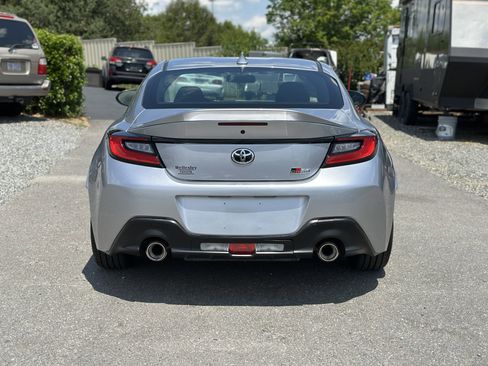 Used 2024 Toyota GR86 Premium w/ Performance Package RWD image 4