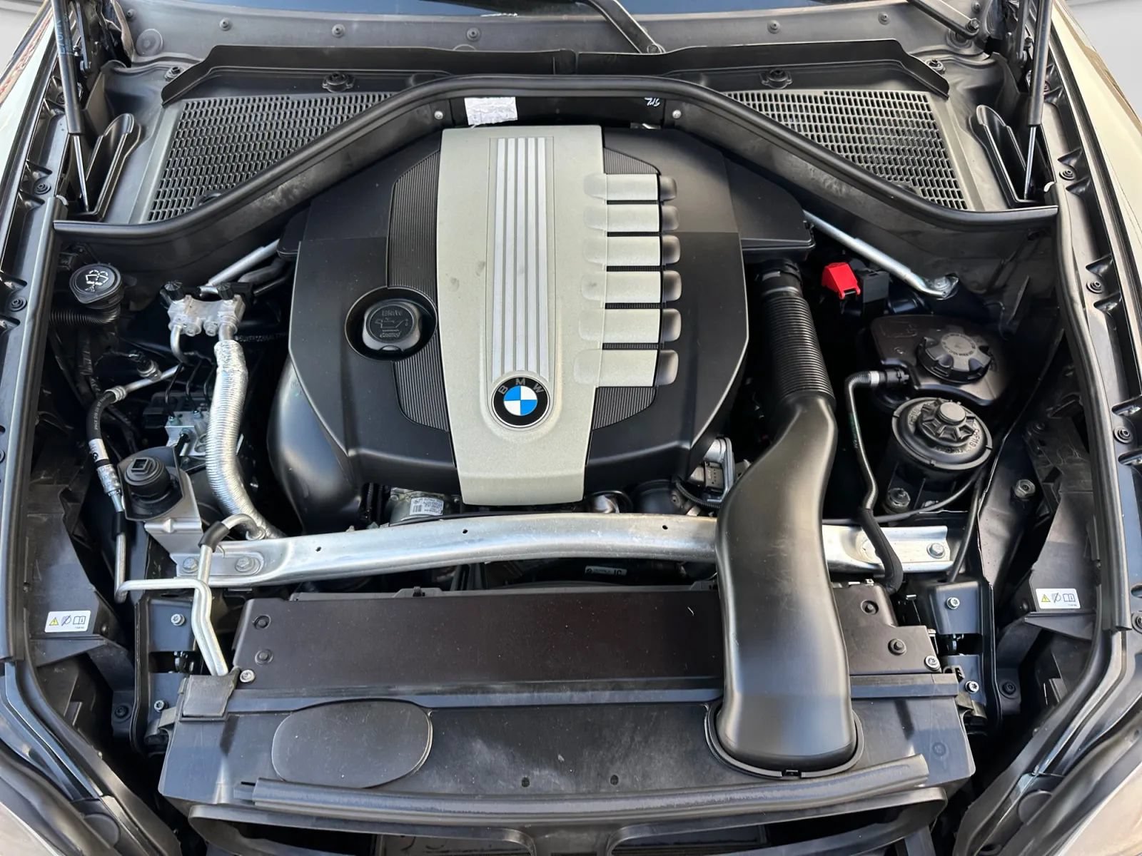 Used 2010 BMW X5 xDrive35d AWD/4WD image 36