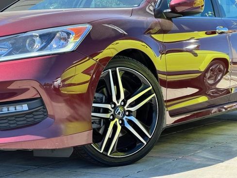 Used 2016 Honda Accord Sport image 2