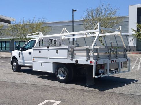 Used 2022 Ford F350 XL w/ Power Equipment Group RWD image 4