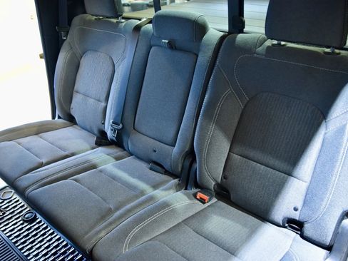 Used 2019 RAM 1500 Big Horn AWD/4WD image 24