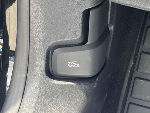 New 2025 Lincoln Corsair FWD w/ Equipment Group 101A image 28