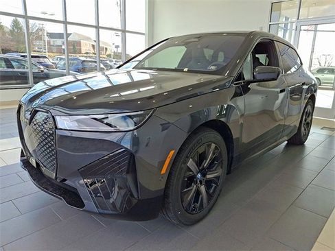 Certified 2025 BMW iX xDrive50 w/ Premium Package image 2