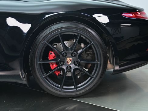 Used 2013 Porsche 911 Carrera S RWD image 4