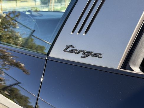 Certified 2022 Porsche 911 Targa 4 GTS image 38