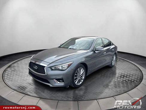 Used 2018 INFINITI Q50 Luxe w/ Essential Package (2.0T Luxe) image 1