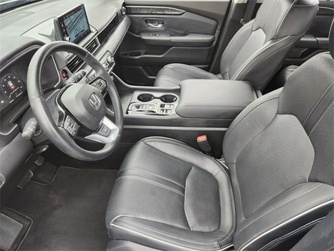 Used 2023 Honda Pilot Elite image 9