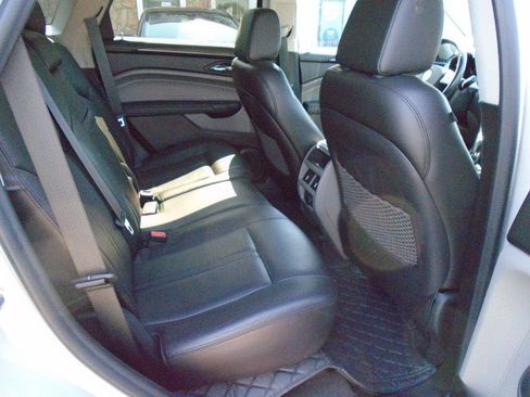 Used 2011 Cadillac SRX 2WD image 10