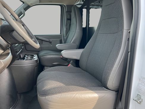 Used 2024 Chevrolet Express 2500 w/ Driver Convenience Package image 26
