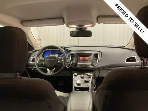 Used 2016 Chrysler 200 Limited FWD image 2