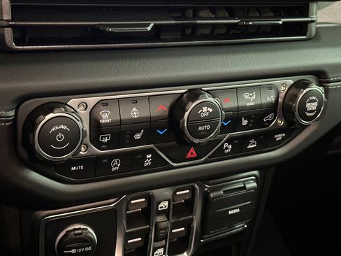 New 2025 Jeep Wrangler Sahara w/ Safety Group image 20