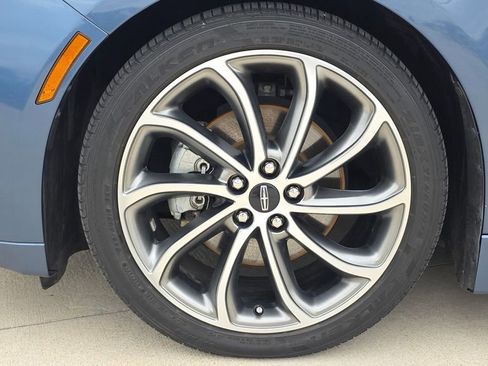 Used 2019 Lincoln MKZ Reserve w/ Reserve Plus Package AWD/4WD image 10