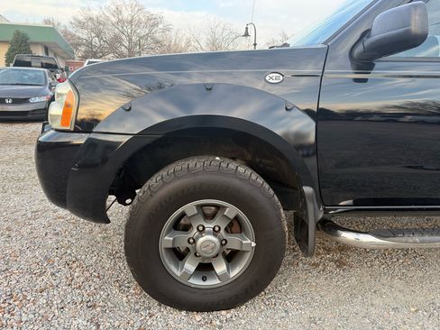 Used 2004 Nissan Frontier XE w/ (PWR) Pwr Pkg image 12