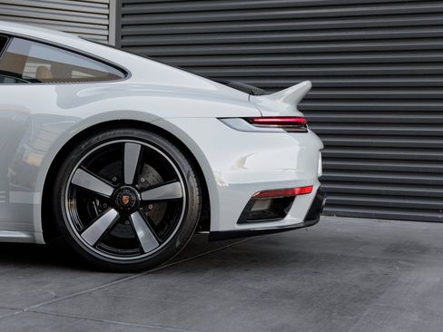 Certified 2023 Porsche 911 Sport Classic image 32