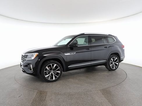 Used 2024 Volkswagen Atlas SEL Premium R-Line image 4