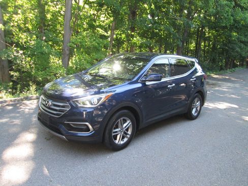 Used 2017 Hyundai Santa Fe AWD Sport w/ Cargo Package image 2
