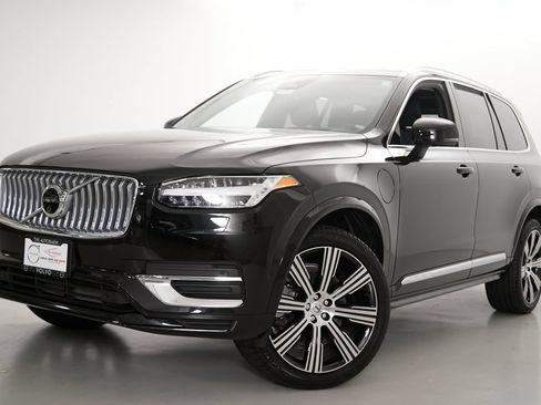 Used 2024 Volvo XC90 T8 Ultimate w/ Protection Package Premier AWD/4WD image 2