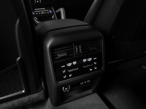 Certified 2026 Porsche Cayenne Turbo GT AWD/4WD image 50