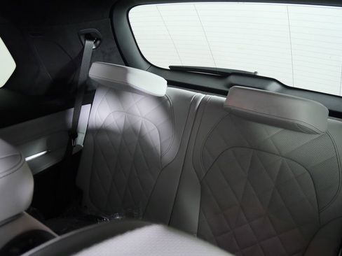 Certified 2026 BMW X7 xDrive40i image 17