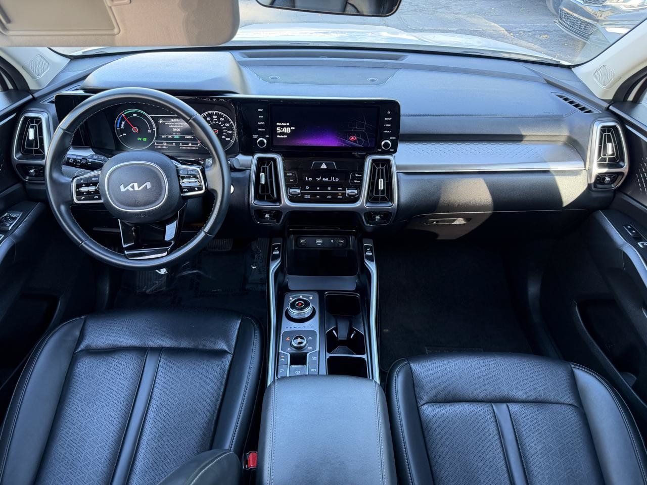 Used 2023 Kia Sorento EX AWD/4WD image 21