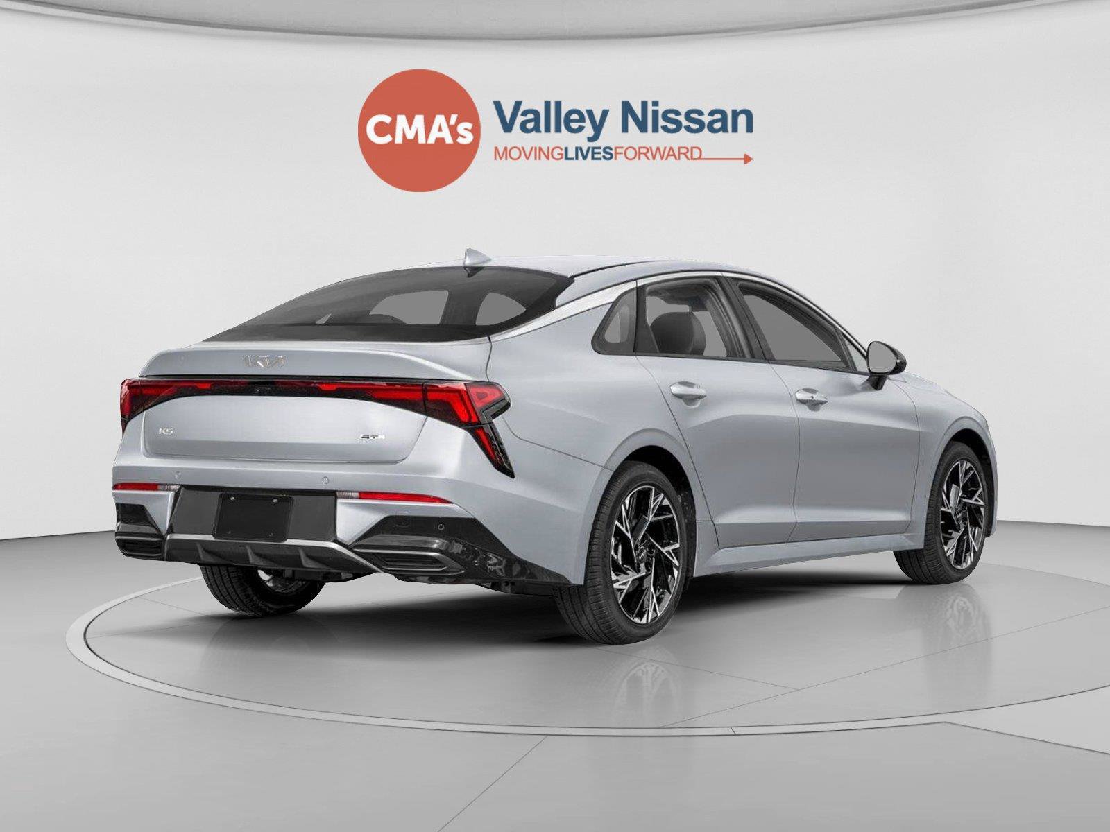 Used 2025 Kia K5 GT-Line w/ GT-Line Premium Package FWD image 3
