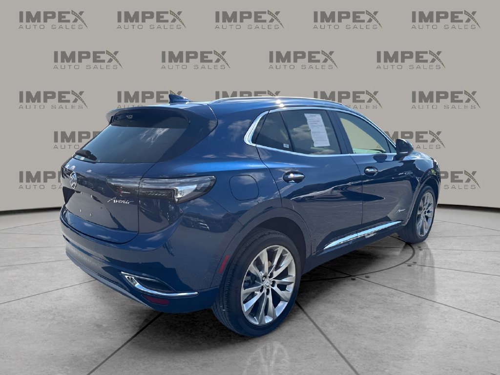 Used 2022 Buick Envision Avenir w/ Technology Package II FWD image 5