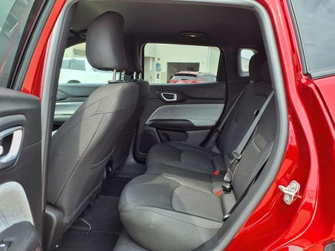 Used 2025 Jeep Compass Sport AWD/4WD image 19