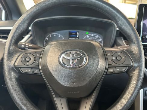 Used 2025 Toyota Corolla Cross AWD Hybrid image 25