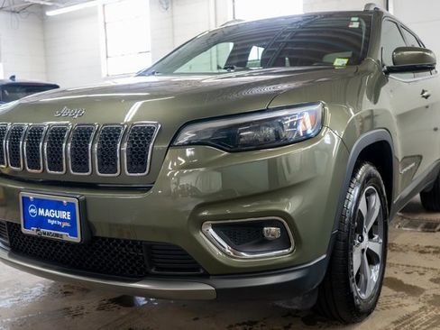 Used 2020 Jeep Cherokee Limited image 2