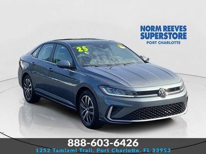Certified 2025 Volkswagen Jetta SE w/ Sunroof Package