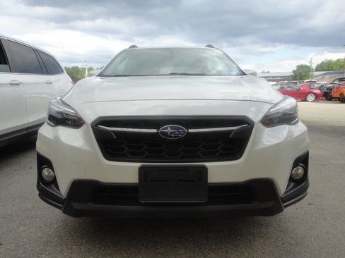 Used 2019 Subaru Crosstrek 2.0i Limited w/ Moonroof Package w/Navigation AWD/4WD image 2