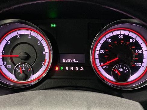 Used 2020 Dodge Grand Caravan SXT w/ Driver Convenience Group FWD image 16