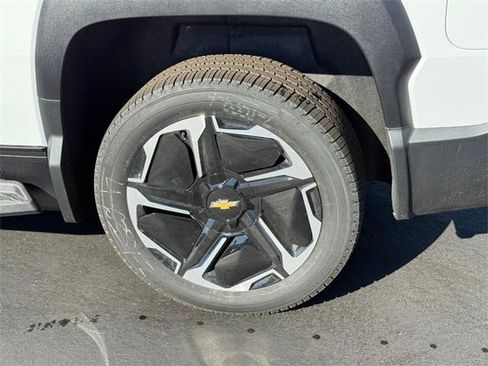 New 2026 Chevrolet Silverado EV LT image 4