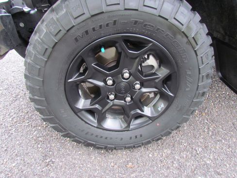 Used 2023 Jeep Gladiator Sport w/ Trailer Tow Package image 9