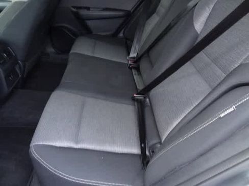 Used 2023 Nissan Rogue SV image 8