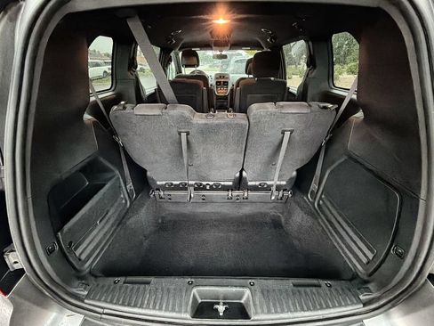 Used 2016 Dodge Grand Caravan SE FWD image 18