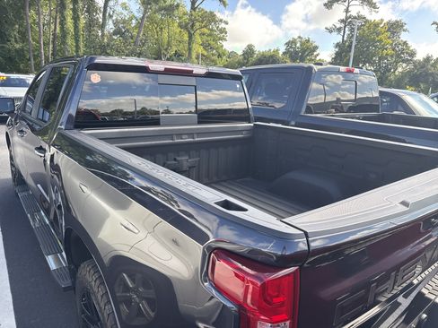 Used 2022 Chevrolet Silverado 1500 RST w/ RST All Star Premium Package AWD/4WD image 8