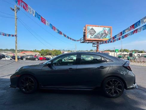 Used 2018 Honda Civic Sport image 3