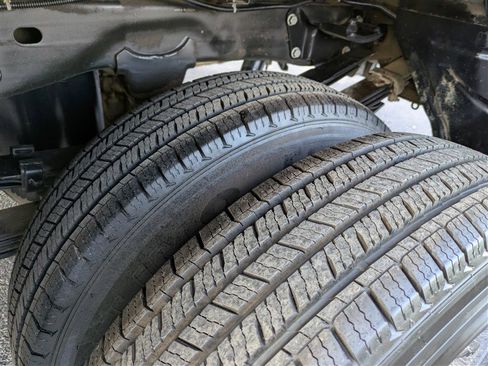 Used 2021 Chevrolet Silverado 3500 LT w/ Convenience Package image 13