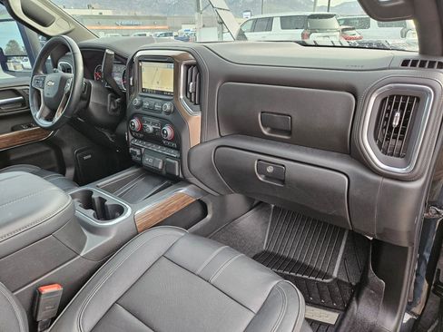 Used 2023 Chevrolet Silverado 3500 High Country image 34