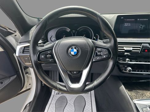 Used 2018 BMW 530i xDrive AWD/4WD image 37