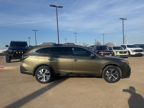 Used 2020 Subaru Outback Touring w/ Popular Package #2 image 2
