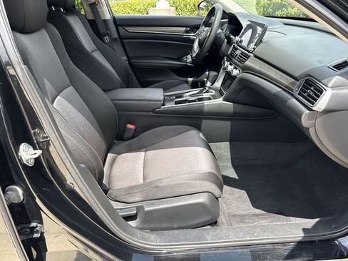 Used 2020 Honda Accord LX image 13
