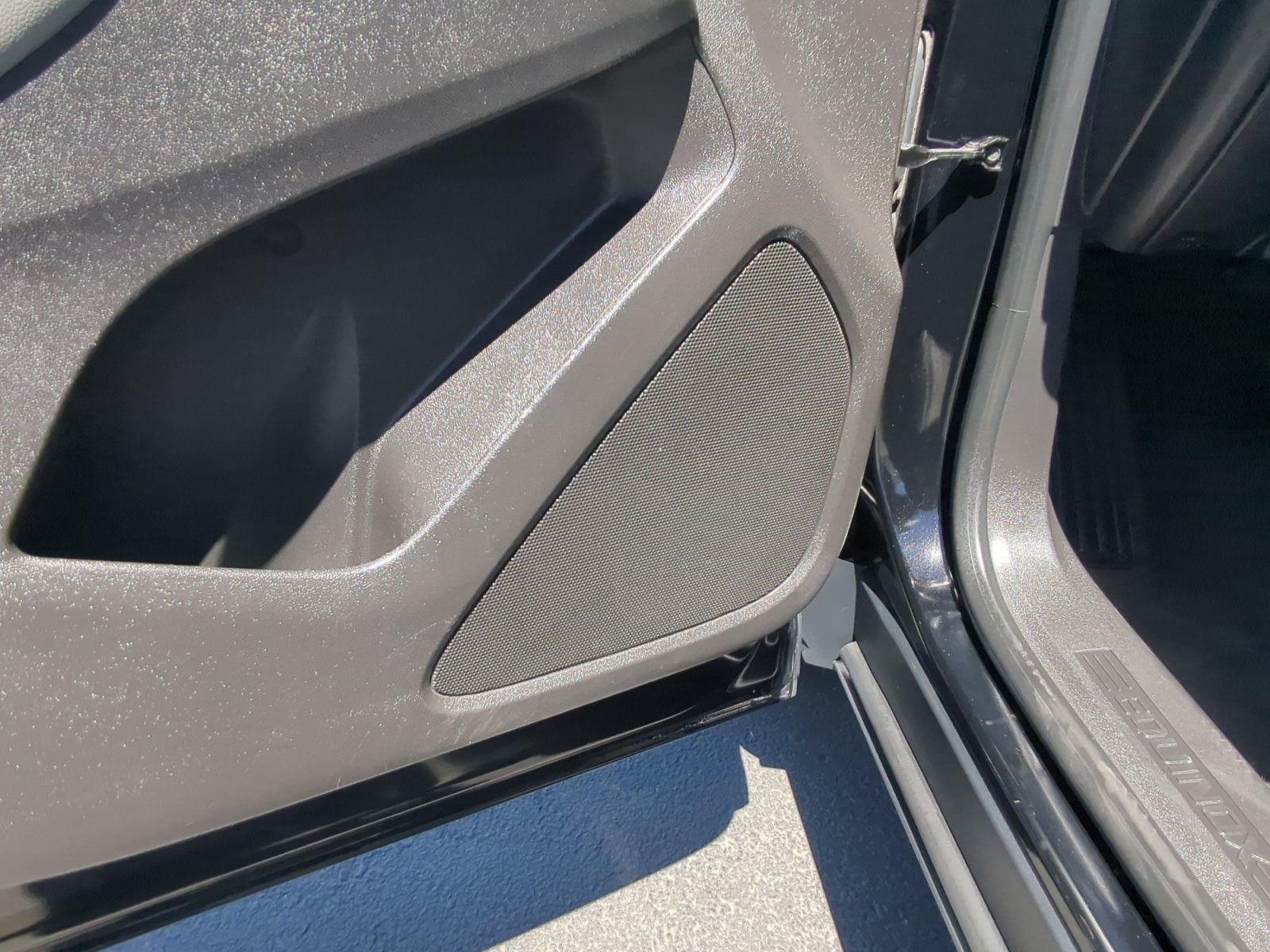 Used 2019 Chevrolet Equinox LS FWD image 27