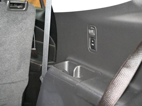 Used 2021 Chevrolet Traverse LS FWD image 55