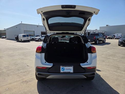 Used 2025 Buick Encore GX Preferred FWD image 27